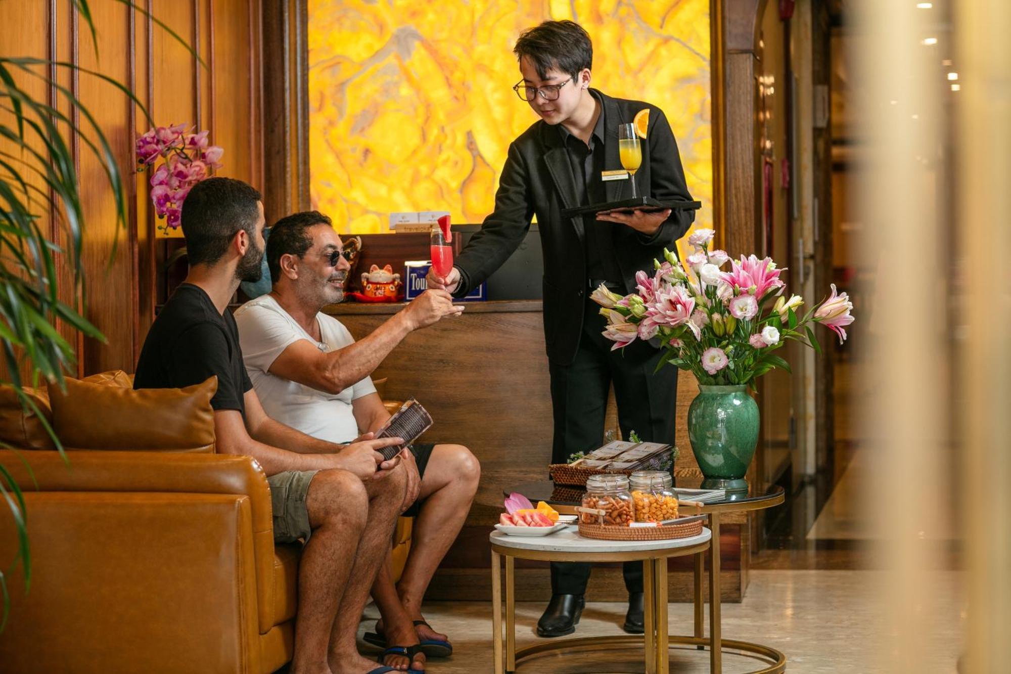 The West Hotel & Spa Hanoi Buitenkant foto