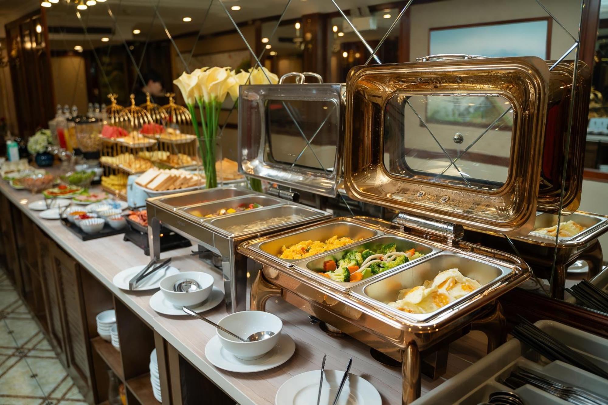 The West Hotel & Spa Hanoi Buitenkant foto